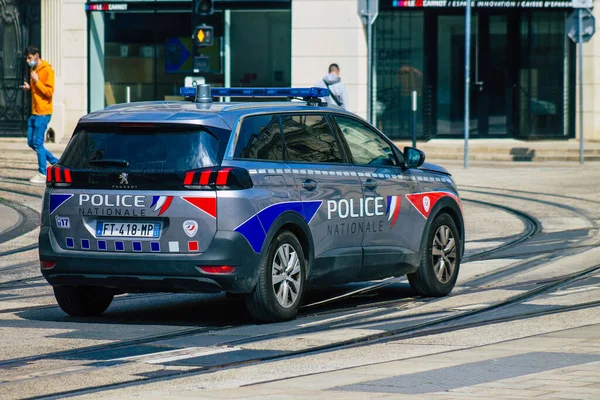 Reims Frankreich April 2021 Polizeiwagen Rollt Während Des Coronavirus Ausbruchs — Stockfoto