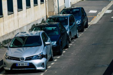 Reims France 23 Nisan 2021 Metropolitan Bölgesi şehir merkezinin caddelerine park etmiş.