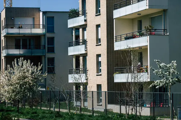 Reims Francia Abril 2021 Fachada Edificio Las Calles Reims Durante — Foto de Stock