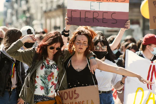 Reims Frankreich April 2021 Teilnehmer Einer Lgbt Demonstration Der Straße — Stockfoto