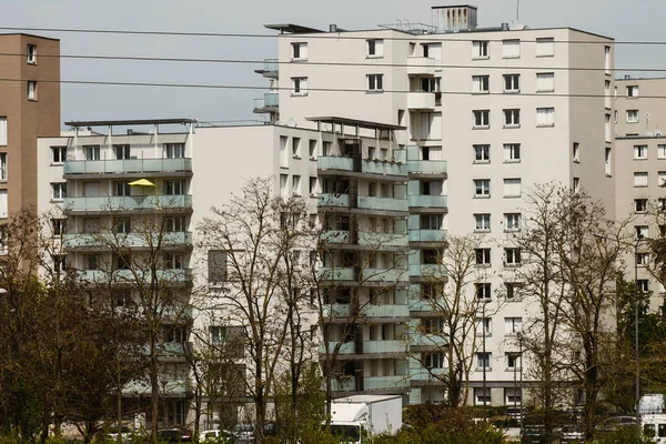 Reims France Kwietnia 2021 Fasada Budynków Położonych Dzielnicy Croix Rouge — Zdjęcie stockowe