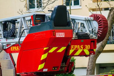 Reims Fransa 4 Mayıs 2021 Coronavirus salgını sırasında Reims sokaklarına müdahale eden itfaiye aracı Fransa 'yı vurdu