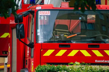 Reims Fransa 4 Mayıs 2021 Coronavirus salgını sırasında Reims sokaklarına müdahale eden itfaiye aracı Fransa 'yı vurdu