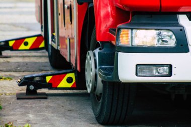 Reims Fransa 4 Mayıs 2021 Coronavirus salgını sırasında Reims sokaklarına müdahale eden itfaiye aracı Fransa 'yı vurdu