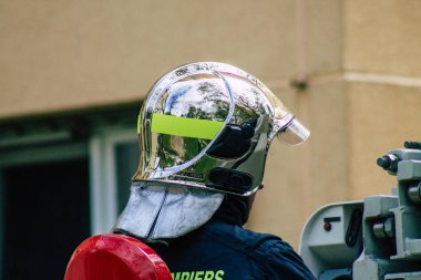 Reims France 04 Mayıs 2021 Fransız itfaiyecisi Coronavirus salgını sırasında Fransa sokaklarına müdahale etti.