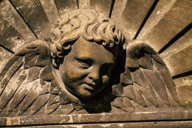 Reims France 05 Mayıs 2021 Saint Jacques Kilisesi, 12. yüzyılda inşa edilmiştir ve Reims 'de muhafaza edilen en eski ortaçağ kiliselerinden biridir, Coronavirus salgını sırasında hala açıktır.