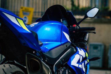 Reims Fransa 20 Mayıs 2021 GSX R 1000 Suzuki motosiklet Reims caddelerinde park
