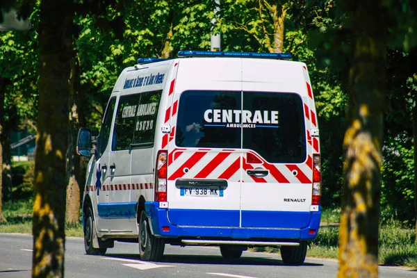 Reims France Mai 2021 Une Ambulance Traverse Les Rues Reims — Photo