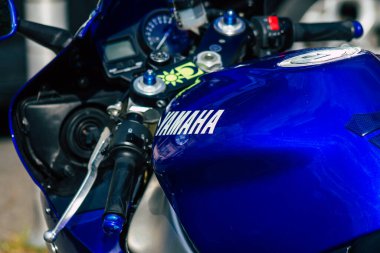 Reims 29 Mayıs 2021 Reims şehir merkezindeki bir otoparkta park etmiş bir motosiklet tamircisine yakın çekim