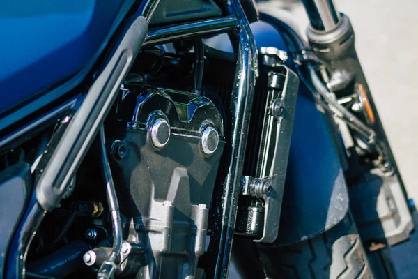 Реймс Франция Мая 2021 Года Крупный План Механики Мотоцикла Припаркованного — стоковое фото