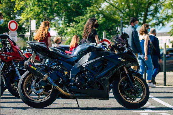 Reims Francie Května 2021 Detailní Záběr Mechaniky Motocyklu Zaparkovaného Parkovišti — Stock fotografie