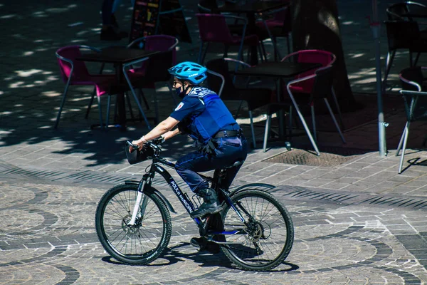 Reims Frankreich Mai 2021 Polizisten Mit Fahrrädern Patrouillieren Während Der — Stockfoto