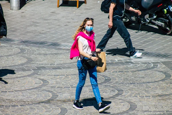 Reims France May 2021 Woman Walking Streets Reims Coronavirus Outbreak — Stock Photo, Image