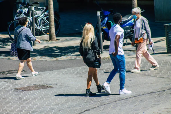 Reims Francia Junio 2021 Los Peatones Caminan Por Las Calles — Foto de Stock