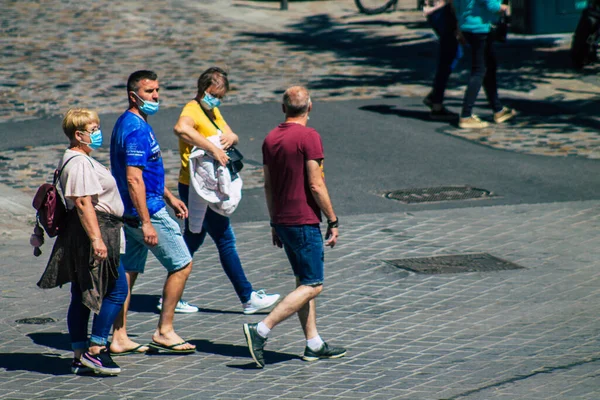 Ρεμς Γαλλία Ιουνίου 2021 Πεζοί Που Περπατούν Στους Δρόμους Της — Φωτογραφία Αρχείου