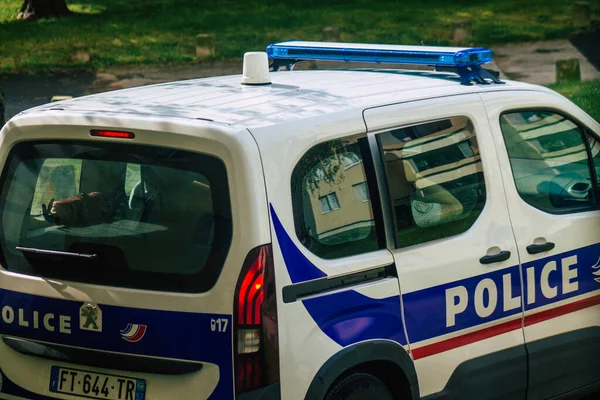 Reims Francia Junio 2021 Patrulla Policial Impone Distanciamiento Social Las —  Fotos de Stock
