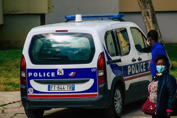 Reims Frankrike Juni 2021 Polispatrull Som Upprätthåller Socialt Avståndstagande Reims — Stockfoto