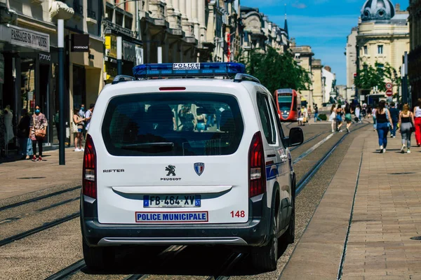 Reims Francie Června 2021 Policejní Hlídka Prosazující Sociální Distancování Ulicích — Stock fotografie