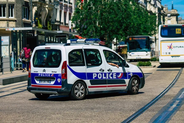 Reims France June 2021 Police Patrol Enforcing Social Distancing Streets — Foto de Stock