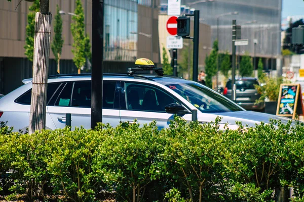 Reims France June 2021 Taxi Driving Streets Reims Coronavirus Epidemic — Stock Photo, Image