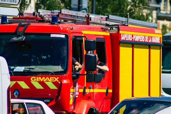 Reims Frankreich Juni 2021 Feuerwehrauto Fährt Während Des Coronavirus Ausbruchs — Stockfoto