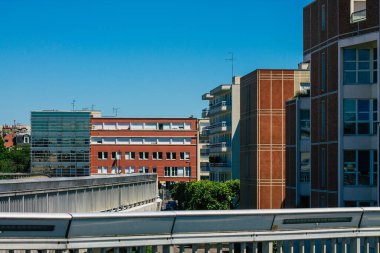 Reims şehri, Fransa 'nın Grand Est bölgesinde yer alan ve Avrupa' nın en eski kentlerinden biri olan Reims şehrinin 14 Haziran 2021 'de Fransa' ya yerleşir.