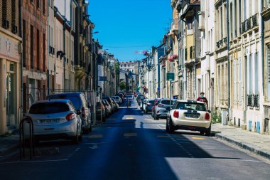 Reims şehri, Fransa 'nın Grand Est bölgesinde yer alan ve Avrupa' nın en eski kentlerinden biri olan Reims şehrinin 14 Haziran 2021 'de Fransa' ya yerleşir.