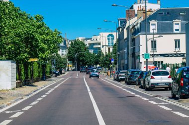 Reims şehri, Fransa 'nın Grand Est bölgesinde yer alan ve Avrupa' nın en eski kentlerinden biri olan Reims şehrinin 14 Haziran 2021 'de Fransa' ya yerleşir.