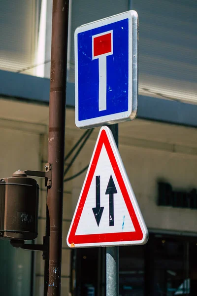 Reims Francia Junio 2021 Señal Calle Señal Tráfico Erigida Lado — Foto de Stock