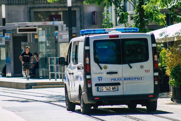 Reims Francia Junio 2021 Patrulla Policial Impone Distanciamiento Social Las — Foto de Stock