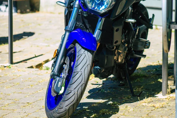 Reims Francia Junio 2021 Motocicleta Estacionada Las Calles Del Centro —  Fotos de Stock