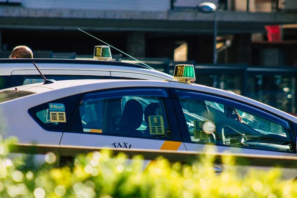 Seville Spain July 2021 Taxi Driving Streets Seville Emblematic City — Stock Photo, Image