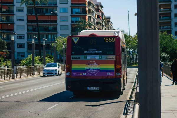 Sevilla Automatische Übersetzung 2021 Busfahrt Durch Die Straßen Von Sevilla — Stockfoto