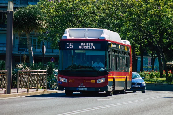 Sevilla Automatische Übersetzung 2021 Busfahrt Durch Die Straßen Von Sevilla — Stockfoto