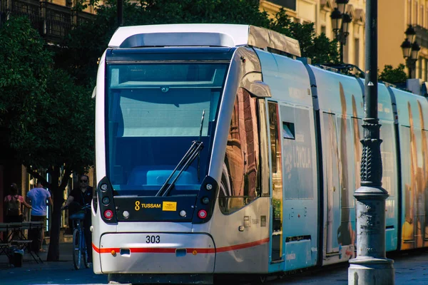 Севилья Испания Июля 2021 Года Современный Электрический Трамвай Пассажиров Катающихся — стоковое фото