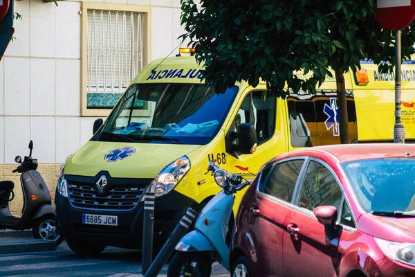 Seville Spain July 2021 Ambulance Driving Streets Seville Emblematic City — Stock Photo, Image