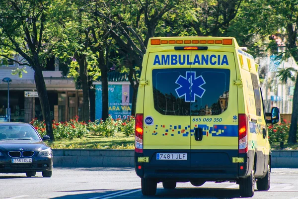 Sevilla Spanien Juli 2021 Ambulans Kör Genom Gatorna Sevilla Symbolisk — Stockfoto