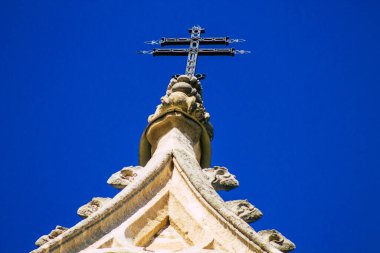 Seville İspanya 2 Temmuz 2021 Santa Mara de la Seder de Sevilla Başpiskoposluk Kilisesi dış cephenin ayrıntıları dünyanın en büyük Gotik katedrali.