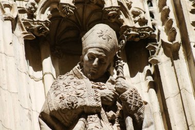 Seville İspanya 2 Temmuz 2021 Saint Metropolitan ve Patriksel Sevilla Katedrali dış cephenin ayrıntıları dünyanın en büyük Gotik katedrali.