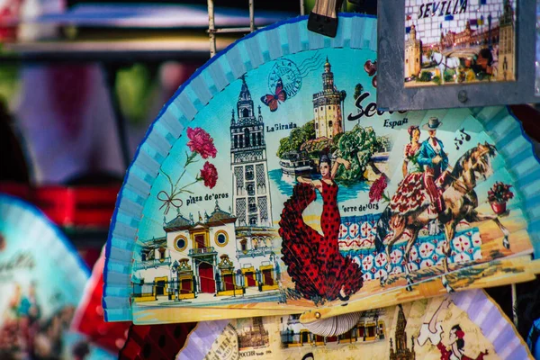 Севилья Испания Июля 2021 Года Декоративные Предметы Сувениры Продаются Улицах — стоковое фото