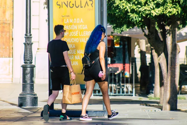 스페인 세비야 2021 코로나 바이러스가 스페인 강타하는 보행자들 세비야 거리를 — 스톡 사진