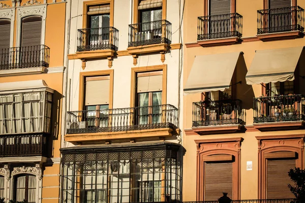 Sevilla Automatische Übersetzung Spanien Juli 2021 Fassade Eines Gebäudes Den — Stockfoto