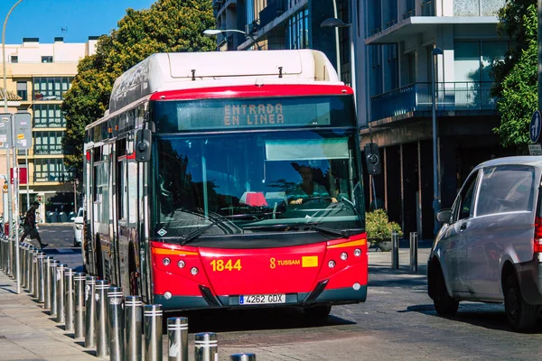 Sevilha Espanha Julho 2021 Ônibus Pelas Ruas Sevilha Uma Cidade — Fotografia de Stock
