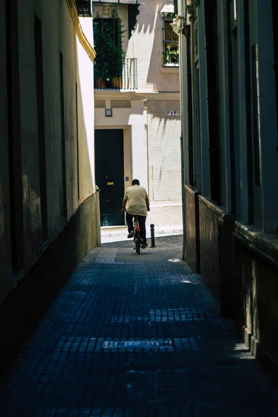 Sevilha Espanha Julho 2021 Pessoas Rolando Bicicleta Nas Ruas Sevilha — Fotografia de Stock