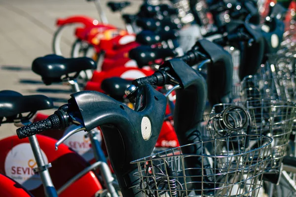 Séville Espagne Juillet 2021 Location Vélos Accessibles Pour Courtes Périodes — Photo