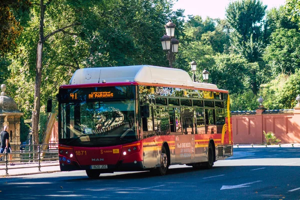 Sevilla Automatische Übersetzung Juli 2021 Busfahrt Durch Die Straßen Von — Stockfoto