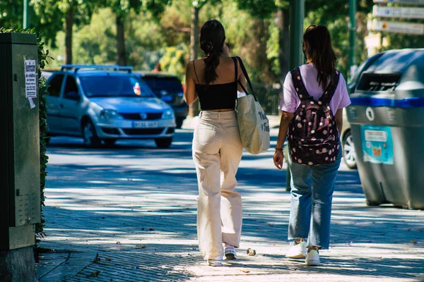 Sevilla España Julio 2021 Los Peatones Que Caminan Por Las — Foto de Stock