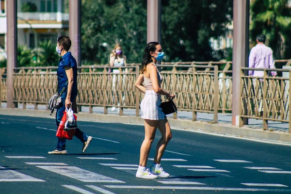 Séville Espagne Juillet 2021 Les Piétons Marchant Dans Les Rues — Photo