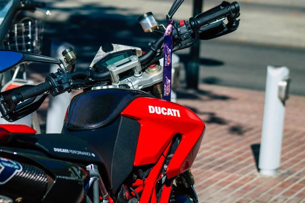 Sevilla Automatische Übersetzung Spanien Juli 2021 Ducati Motorrad Geparkt Den — Stockfoto