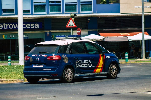 Sevilla Spanien Juli 2021 Polisbil Patrullerar Gatorna Sevilla Symbolisk Stad — Stockfoto